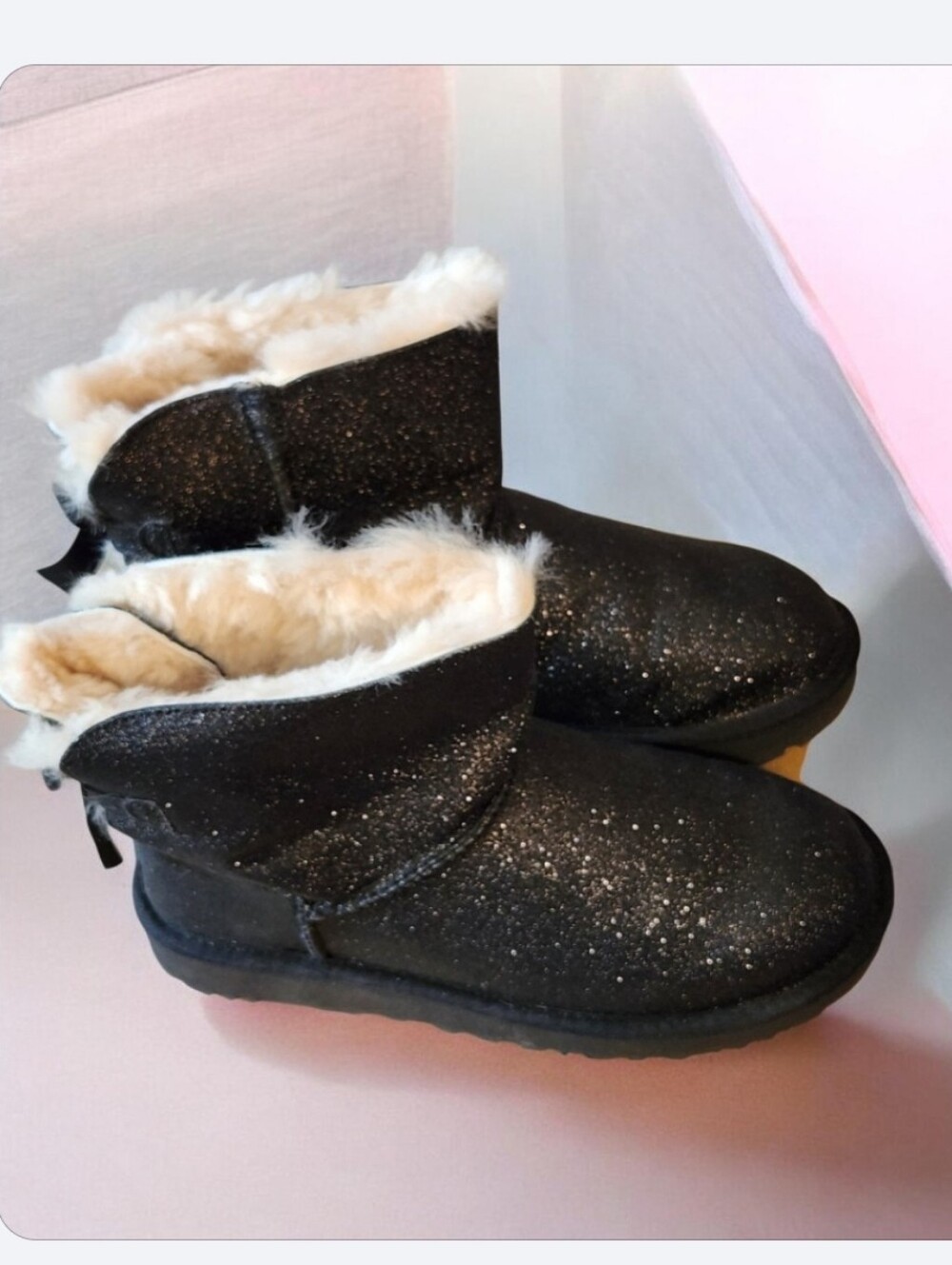 UGG Women Black Glitter Faux-Fur Mini Bailey Boots● EUC / Wit Box● Retired& Firm
